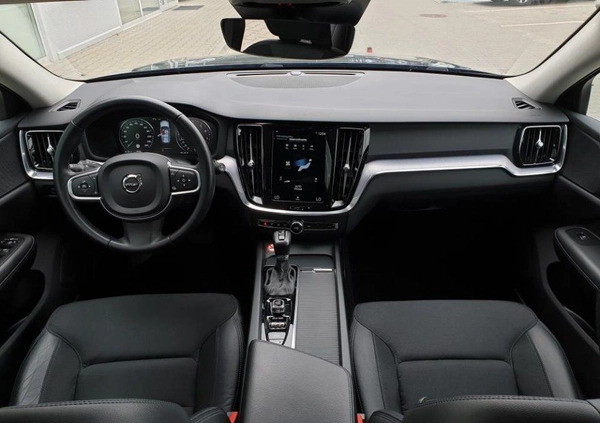 Volvo V60 cena 114900 przebieg: 90483, rok produkcji 2019 z Sieradz małe 301